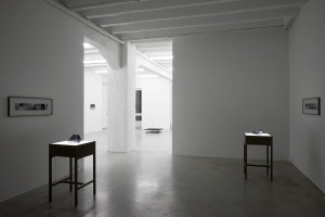 Attila Csörgő: Magnet Spring, exhibition view, Galerija Gregor Podnar, Berlin, 2009. Photo: Marcus Schneider