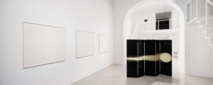 Gutke, Beam, 2022, exhibition view, Galerie Gregor Podnar, ph. by Manuel Carreon Lopez